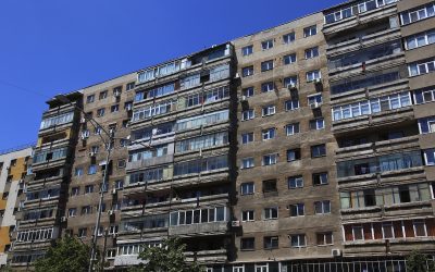 Achiziția unui bun comun, precum un uscător de pe palierul unui bloc, nu este o procedură simplă, iar legislația românească clarifică modul în care această operațiune trebuie realizată pentru a evita conflicte și probleme juridice