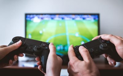 Transformarea unui eșec într-un succes colosal: povestea PlayStation Când Sony și-a propus, inițial, să intre în industria jocurilor video, nimeni nu se gândea că această aventură va deveni unul dintre cele mai mari succese din istoria tehnologiei