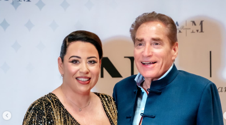 O emoție neașteptată, care a depășit granițele timpului și a adus lacrimi pe obrajii unui fost prim-ministru, a fost surprinsă recent de către Oana Roman