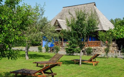 Proprietăți tradiționale maramureșene de vânzare: o oportunitate unică pentru investitori și pasionați de patrimoniu Maramureșul continuă să fie o destinație privilegiată pentru iubitorii de arhitectură autentică și peisaje rurale neatinse, iar piața proprietăților tradiționale din această regiune păstrează un farmec aparte pentru investitori atât din țară, cât și din străinătate