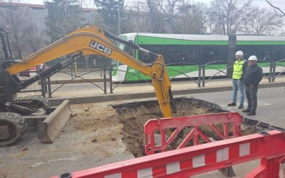 Surparea carosabilului pe șoseaua Mihai Bravu, un punct nevralgic al infrastructurii din Capitală, a readus în prim-plan problemele cronice ale rețelei de termoficare și ale modernizării infrastructurii rutiere din București