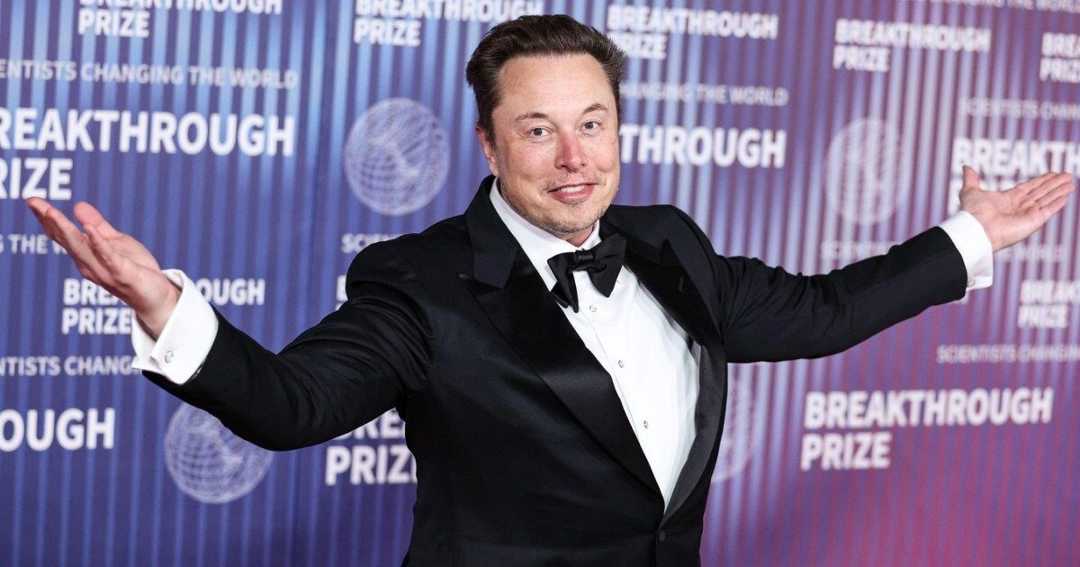 Elon Musk devine cea mai bogată persoană din lume, potrivit revistei Forbes, consolidându-și poziția de lider incontestabil în topul miliardarilor globali