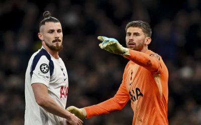 Fără precedent în istoria Champions League, fotbalul european a fost martorul unui eveniment incredibil, care va rămâne mult timp în amintirea suporterilor: o serie de lovituri care au schimbat cursul unui meci și au scris o pagină memorabilă de istorie