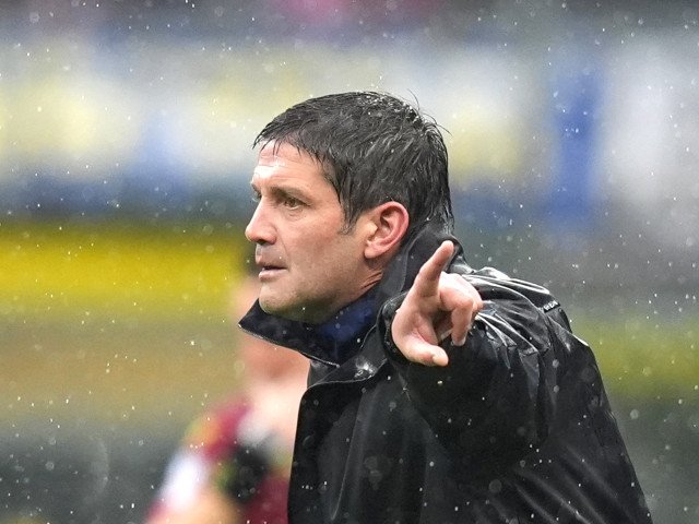 Fiorentina și Inter se pregătesc pentru un duel decisiv în lupta pentru pozițiile de top din Serie A, în timp ce echipa antrenată de Simone Inzaghi are ocazia să se distanțeze în clasament, profitând de rezultatele zilei
