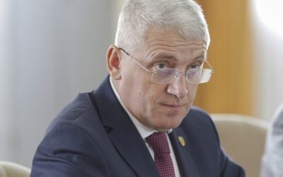 Președintele Autorității Electorale Permanente (AEP), Adrian Țuțuianu, a adus în discuție o situație surprinzătoare legată de absenteismul și motivele concediilor medicale ale angajaților din instituție, în contextul acțiunilor care premerg alegerile