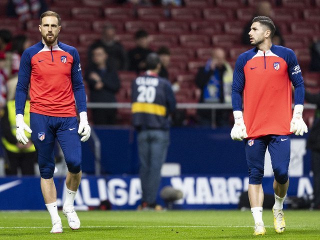 Rezervă ratată și oportunitate pierdută pentru Horațiu Moldovan la Real Oviedo Portarul român Horațiu Moldovan a avut ocazia să debuteze în tricoul formației spaniole Real Oviedo în meciul crucial din Liga a II-a, dar, din păcate, experiența sa a fost umbrită de o rezervă neașteptată