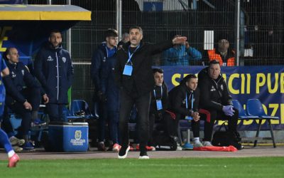 Claudiu Niculescu își schimbă anunțat planurile: plecare de la Unirea Slobozia, dar cu un nou angajament în perspectiva apropiată După un sezon tumultuos pe banca tehnică a echipei Unirea Slobozia, Claudiu Niculescu anunță că își va încheia mandatul, în ciuda rezultatelor pozitive obținute și a implicării sale directe în dezvoltarea proiectului