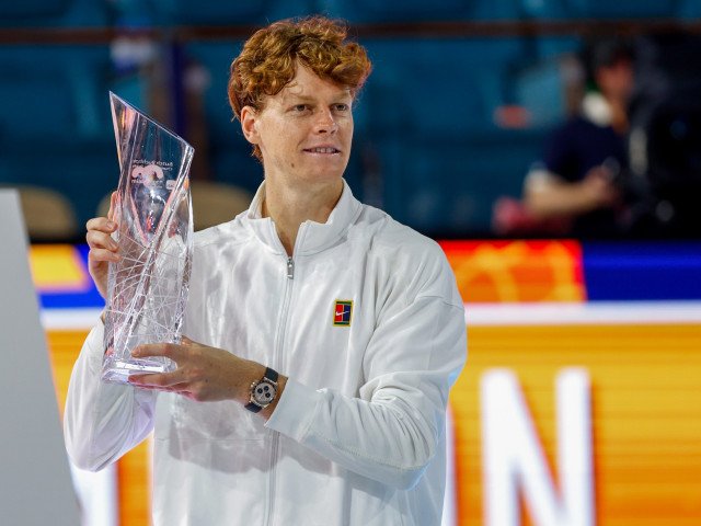 Jannik Sinner a fost învins tragic de Jiri Lehecka în finala turneului ATP de la Miami, într-un duel disputat duminică