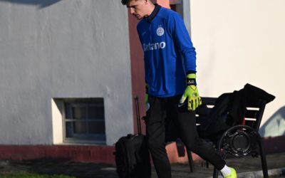 Gata! Gata de drum: Ștefan Târnovanu părăsește FCSB după patru sezoane marcante După patru ani în poarta echipei FCSB, portarul Ștefan Târnovanu a anunțat oficial plecarea de la club, în contextul unei evoluții remarcabile și al unei cariere în plină ascensiune