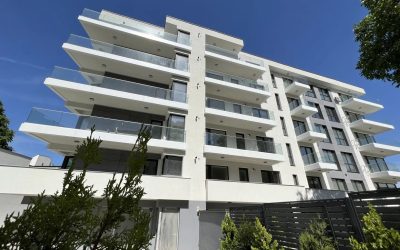 Prețul apartamentelor din București nu este întâmplător, ci rezultatul unei combinații complexe de factori care influențează valoarea fiecărui imobil