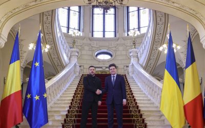 Președintele Ucrainei, Volodimir Zelenski, efectuează, joi, o vizită oficială în România, fiind primul lider de la Kiev care traversează această frontieră în contextul crescândelor tensiuni regionale cauzate de invazia rusă