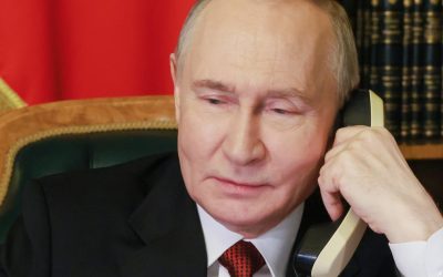 Președintele rus Vladimir Putin și omologul său iranian, Masoud Pezeshkian, au discutat vineri despre o posibilă încetare a ostilităților în Iran, iar Kremlinul a anunțat că liderul de la Kremlin și-a exprimat sprijinul pentru un armistițiu „imediat”