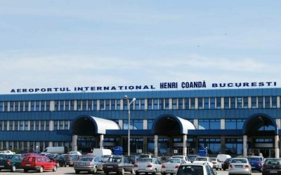Dezorganizare fără precedent la Aeroportul Otopeni: 13 zboruri anulate și zeci de pasageri afectați Aeroportul Internațional Henri Coandă din București se confruntă astăzi cu o situație deosebit de complicată, pentru a treia zi consecutivă, din cauza unor modificări neanunțate în programul de zboruri