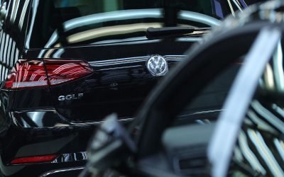 Volkswagen, unul dintre cei mai mari și mai emblematici jucători ai industriei germane, traversează o perioadă dificilă ce scoate în lumină problemele structurale ale economiei auto europene