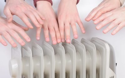 Consilierii generali ai Municipiului București se reunesc vineri într-o ședință extraordinară menită să aprobe măsuri concrete pentru reducerea facturilor la încălzire, o problemă acută pentru bucureșteni, afectată de creșterea semnificativă a tarifelor pentru energie termică în ultimele luni