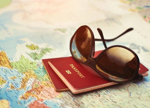 Vacanțele românilor în Europa și în lumea întreagă, sub semnul incertitudinii geopolitice Pentru mulți români, vara anului 2023 pare să fie marcată de o dualitate: dorința de a petrece concediul în destinații preferate, dar și temerea legată de situația politică și militară actuală în regiune
