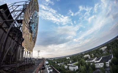 Miniştrii de externe ai Grupului celor Șapte (G7) s-au reunit joi într-o discuție de urgență pentru a analiza stadiul lucrărilor de reparare a centralei nucleare de la Cernobîl, după ce animozitatea recentă provocată de atacul dronei rusești asupra structurii a readus în prim-plan riscurile și provocările legate de acest exemplu emblematic al catastrofelor nucleare