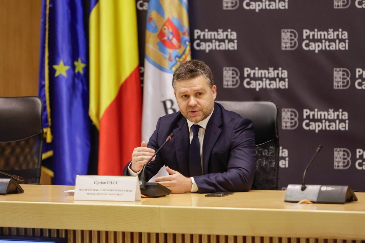 Primarul general al Capitalei, Ciprian Ciucu, a tras un semnal de alarmă cu privire la situația financiară alarmantă a Primăriei București, avertizând că, dacă guvernul nu adoptă urgent bugetul de stat, orașul riscă să intre într-un blocaj financiar de proporții
