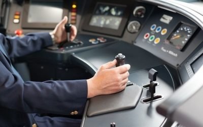 Doi tramvai au deraiat sâmbătă seara în centrul orașului Mannheim, în apropierea prestigioasei Clinicii Universitare, într-un incident cauzat aparent de un macaz defect, care a provocat pagube materiale estimate la aproximativ 150.000 de euro