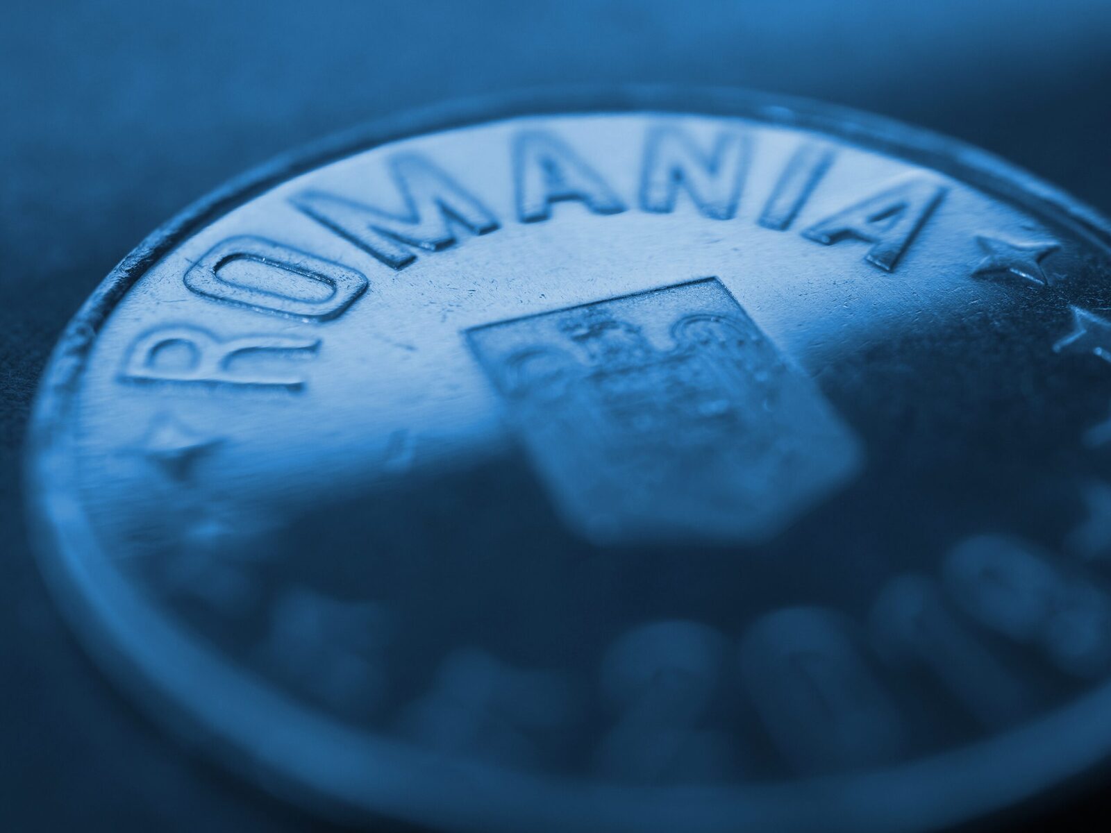 Economia României se află într-un moment de reevaluare, după ce ultimele date publicate indică o scădere semnificativă a consumului intern, o tendință alarmantă care poate avea repercusiuni asupra întregului mediu de business și a perspectivei de creștere pe termen mediu