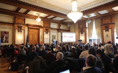 Bucureștiul devine un centru de reflecție pentru securitatea digitală europeană odată cu desfășurarea conferinței „CRA EUROPE 2026”, un eveniment de anvergură dedicat discutării noilor reguli de protecție a produselor digitale în contextul legislației europene