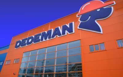 Consiliul Concurenței analizează o tranzacție de amploare ce ar putea schimba radical peisajul comerțului din România, odată cu intenția Pavăl Holding SRL de a prelua grupul Carrefour