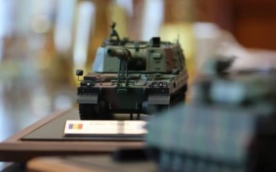 Polonia își păstrează controlul asupra fondurilor din mecanismul european SAFE, prioritate pentru industrie și suveranitate Premierul polonez Donald Tusk a anunțat recent că peste 80% din fondurile alocate programului european SAFE, un mecanism menit să sprijine industria de apărare, vor fi gestionate direct de către companiile și instituțiile din Polonia