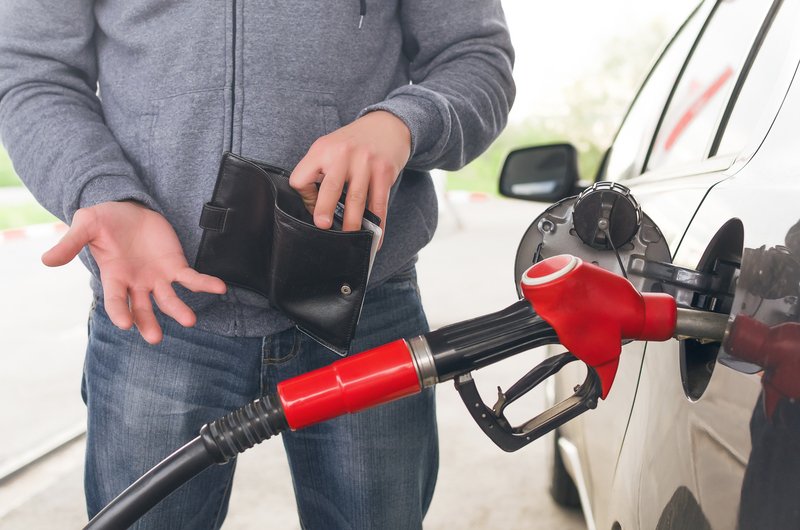 Criza prețurilor la carburanți amenință să distrugă economia României, avertizează organizațiile patronale, care solicită urgent intervenția Guvernului