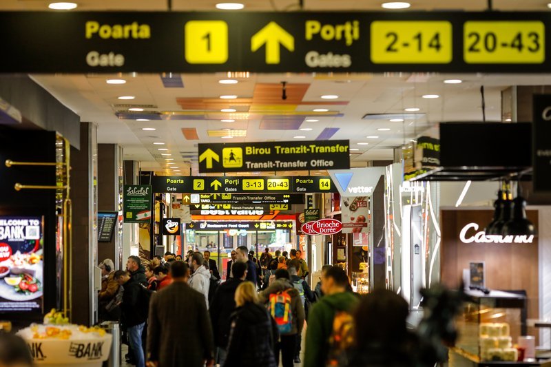 Aeroporturile din România au înregistrat un an record în 2025, cu aproape 28,5 milioane de pasageri tranzitat, reprezentând o creștere de aproape 10% față de anul precedent