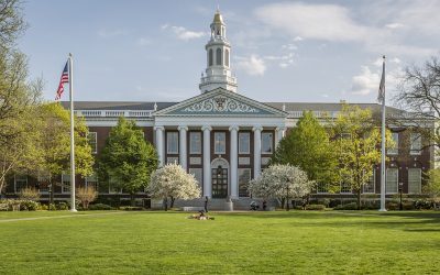 Administrația Trump a intentat vineri o actiune în justiție împotriva Universității Harvard, acuzând prestigioasa instituție de închiderea ochilor în fața unui climat propice manifestărilor antisemitice și anti-israeliene în interiorul campusului său