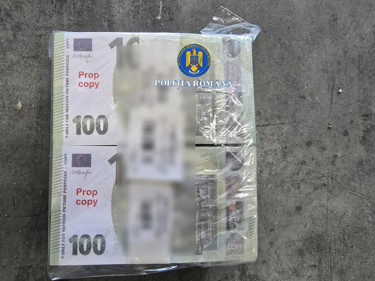 Rețea clandestină de falsificare de milioane de euro, destructurată în România și Bulgaria O amplă operațiune împotriva infracționalității legate de falsificarea banilor a dus la descoperirea unei „fabrici de bani” în județul Suceava