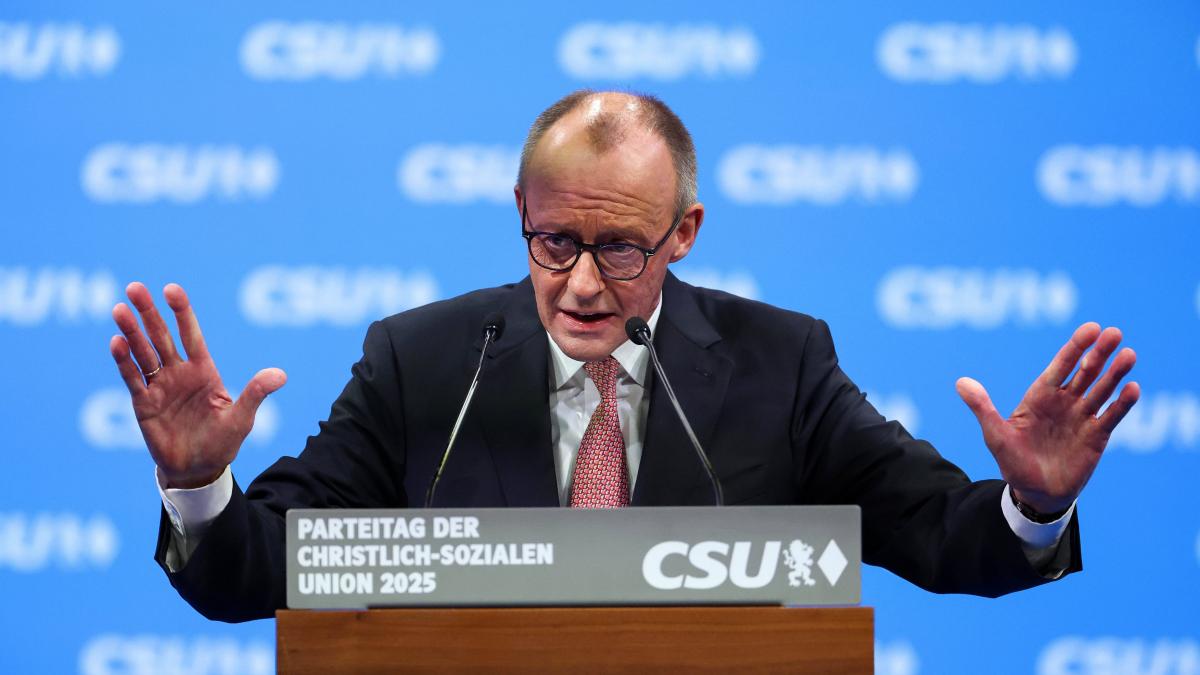 Europarlamentar suedez de extremă-dreaptă creează tensiuni în cadrul PPE printr-un grup privat de WhatsApp Un incident controversat în Parlamentul European a atras atenția asupra diviziunilor din interiorul principalului grup politic al legislativului european