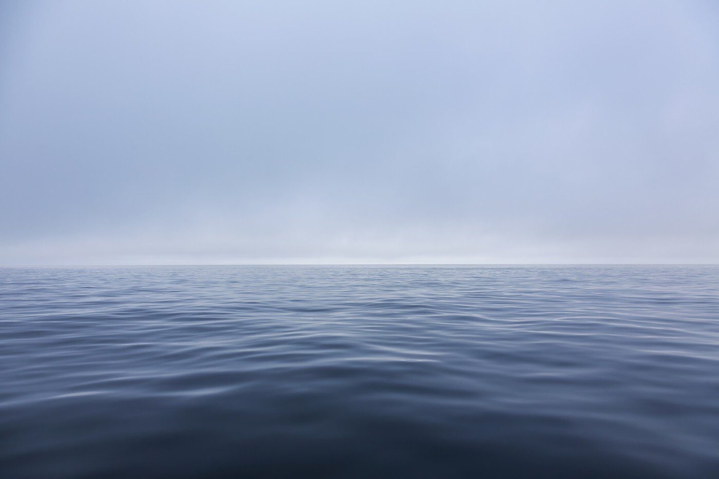 O inovație controversată, dar promițătoare, își face apariția în lupta globală împotriva schimbărilor climatice: experimentele de creștere a alcalinității oceanelor, menite să accelereze procesul natural de captare a carbonului