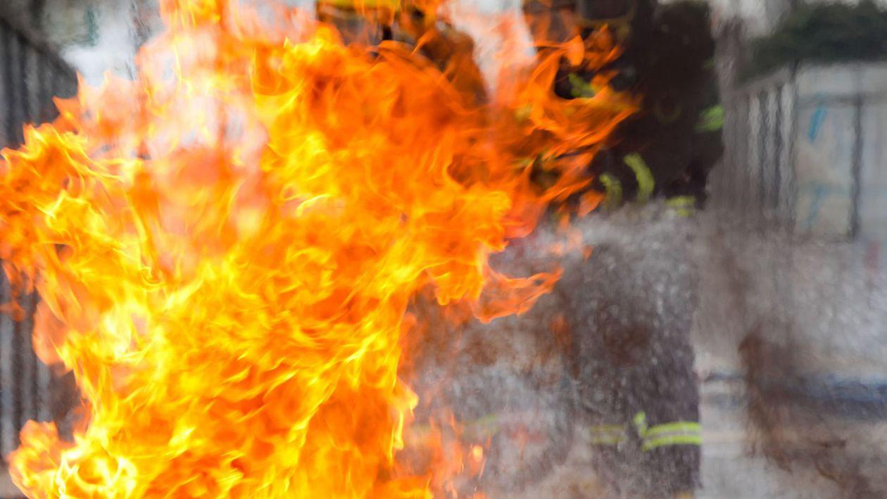 Tragedie pe drumurile din Elveția: un autocar cu pasageri a luat foc, soldându-se cu mai multe victime O tragedie teribilă zguduie în aceste momente Elveția, după ce un autocar cu pasageri a fost cuprins de flăcări în vestul țării, marți seară