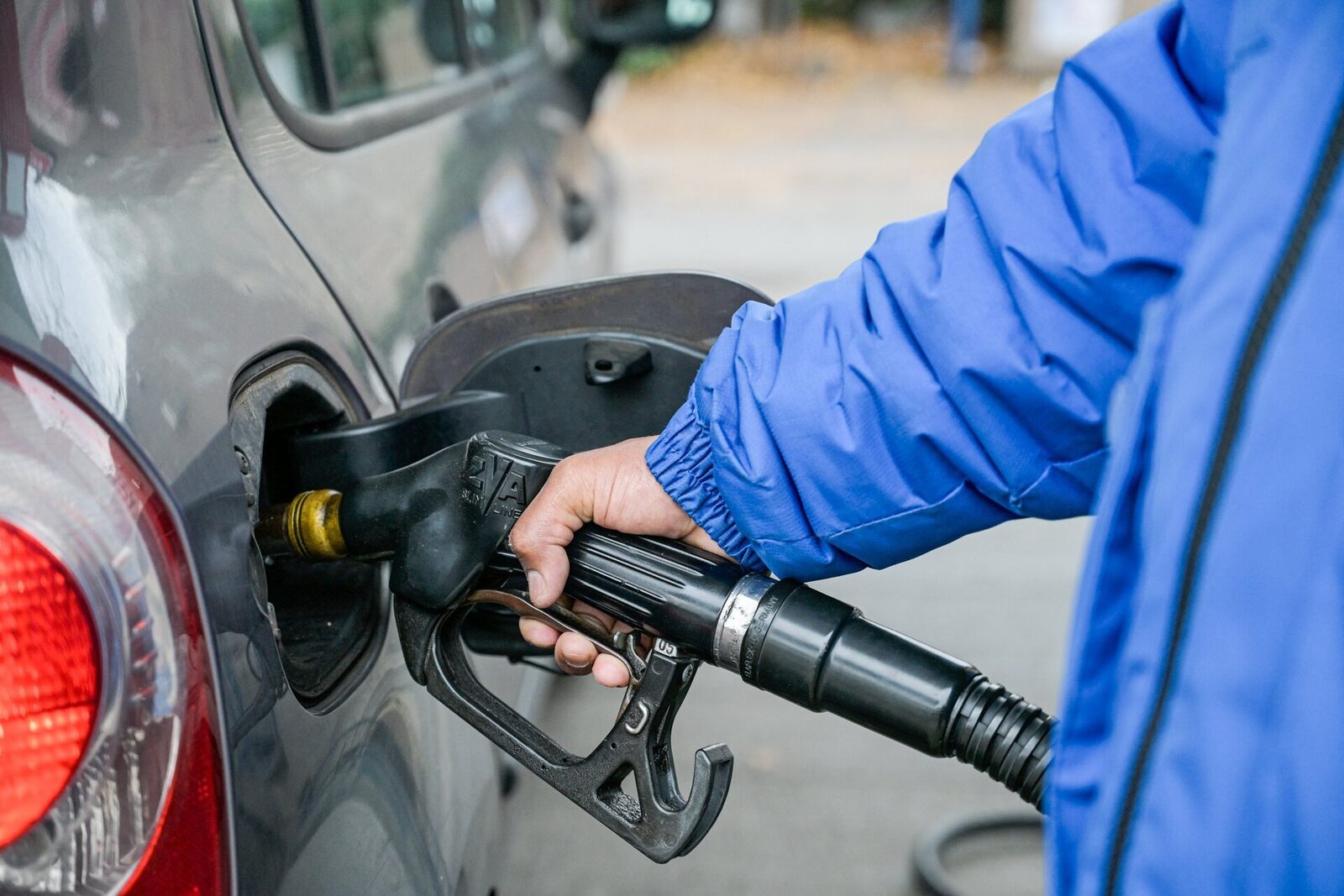 Ministrul energiei din Qatar avertizează că războiul din Orientul Mijlociu poate destabiliza economiile mondiale și duce la dublarea prețului barilului