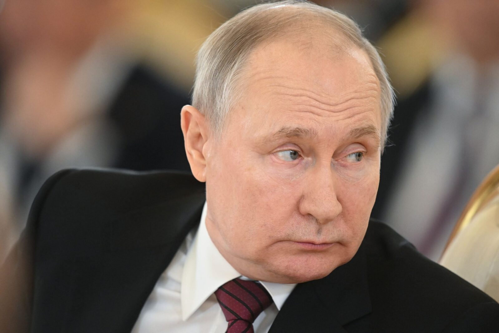 Vladimir Putin solicită un armistițiu imediat în Iran, într-un dialog telefonic cu omologul său iranian, Masoud Pezeshkian, într-un context tensionat ce poate marca o schimbare semnificativă în frontul geopolitic regional și internațional