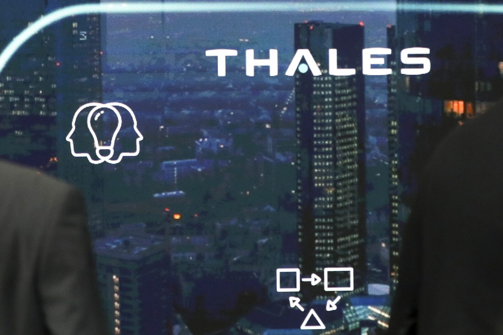 Thales lansează SkyDefender, un sistem avansat de apărare aeriană și antirachetă, integrând inteligența artificială pentru o protecție completă Compania franceză Thales a anunțat recent lansarea unui sistem revoluționar de apărare aeriană și antirachetă, denumit SkyDefender