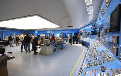 Acționarii Nuclearelectrica, principalul producător de energie nucleară din România, sunt chemați pe 29 aprilie la o reuniune extraordinară pentru a aproba participarea administratorilor companiei la cursuri de formare profesională legate de guvernanța corporativă sau domeniul nuclear