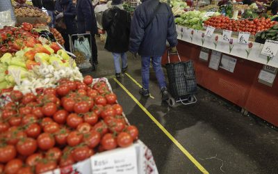 Bancherii prevăd inflație peste 10% de la martie