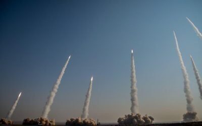 Iranul amenință Europa Centrală și de Est: posibilitatea unui atac cu drone și rachete asupra României Tensiunile geopolitice din Orientul Mijlociu capătă o nouă dimensiune alarmantă, pe măsură ce se intensifică temerile legate de extinderea capacităților militare ale regimului de la Teheran