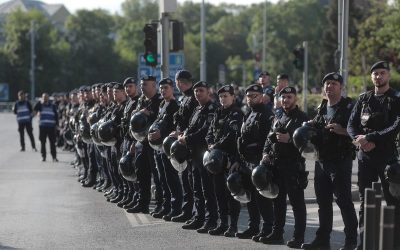 Jandarmii din București intensifică măsurile de pază pentru un protest programat duminică în centrul capitalei, atrăgând atenția asupra importanței respectării legii și păstrării ordinii publice