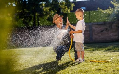 Testele de longevitate la îndemâna oricui: patru exerciții simple care pot anticipa decline-ul fizic în timp Pe măsură ce îmbătrânim, semnele de decădere fizică apar în mod inevitabil, însă modul în care reacționăm și cum ne menținem activi poate face diferența între o bătrânețe plină de vitalitate și una marcată de fragilitate