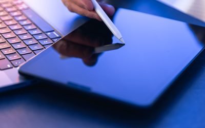 Microsoft a stârnit recent o nouă polemă în rândul utilizatorilor de Windows 11 după ce compania a confirmat oficial intenția de a păstra, cel puțin pentru moment, cerința ca utilizatorii să se conecteze cu un cont Microsoft pentru a configura un PC nou