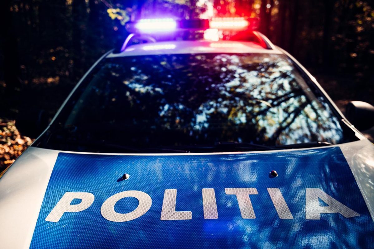 Trafic intens și blocaj pe Autostrada A7 în Buzău, după un grav accident Traficul rutier pe Autostrada A7, la kilometrul 70, în apropierea localității Cochirleanca, județul Buzău, a fost complet blocat joi după-amiază, după un accident rutier care a implicat o autocisternă și patru autoturisme