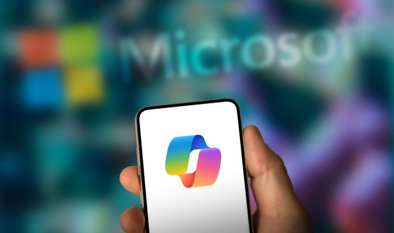 Microsoft intră pe segmentul tehnologiilor AI dedicate sănătății cu lansarea oficială a Copilot Health, o nouă platformă care promite să revoluționeze interacțiunea utilizatorilor cu propriile date medicale, aducând în prim-plan un sistem sigur și personalizat pentru gestionarea informațiilor sanitare