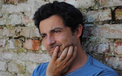 Controverse în lumea culturală: Federația Sindicatelor contestă legalitatea concursului pentru conducerea Teatrului Național București Lumea teatrală românească se află din nou sub presiune, în urma unor acuzații grave legate de transparența și legalitatea unui concurs extrem de important pentru teatrul național din București