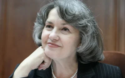 Mona Muscă, fostul ministru și figura publică decorativă a politicii românești, trăiește departe de lumina reflectoarelor Traiectoria politică a Monicăi Muscă, o personalitate marcantă a liberalismului românesc, s-a încheiat oficial în urmă cu aproape două decenii, marcând sfârșitul unei cariere tumultoase și plină de controverse