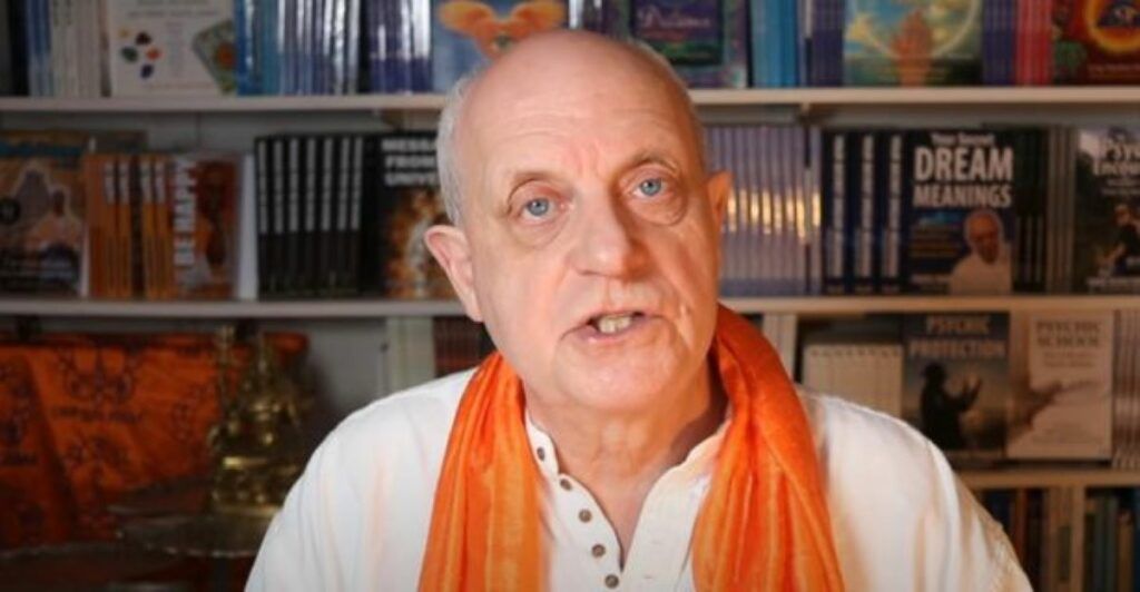 Un clarvăzător britanic controversat, cunoscut pe internet sub pseudonimul „Profetul Apocalipsei”, a reușit să atragă din nou atenția publicului și a experților în domeniu cu o predicție sumbră, legată de viitorul omenirii