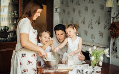 Sindromul Couvade: efectul unseen asupra viitorilor părinți În timp ce sarcina partenerelor captează, în mod normal, atenția și grija celor din jur, tot mai mult cercetări indică faptul că și viitorii tați pot fi afectați profund de această experiență, chiar dacă nu poartă propriu-zis copilul