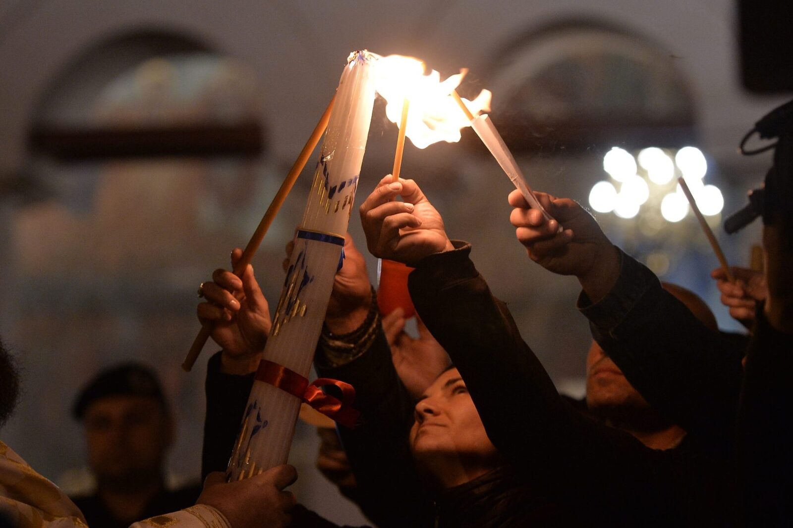 Ambasadorul Israelului: Vom avea Lumina Sfântă de la Ierusalim de Paște?